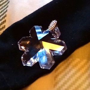 Australian crystal snowflake pendant